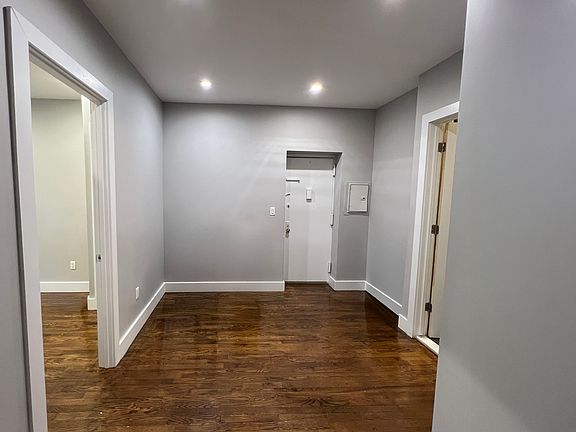 4th image of 311 E 109th St APT 1A