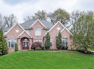 3064 Canterbury Dr, Allison Park, PA 15101