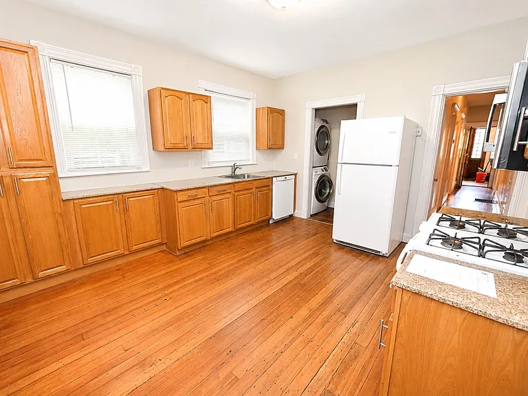 229 Centre St #1 — Photo 8