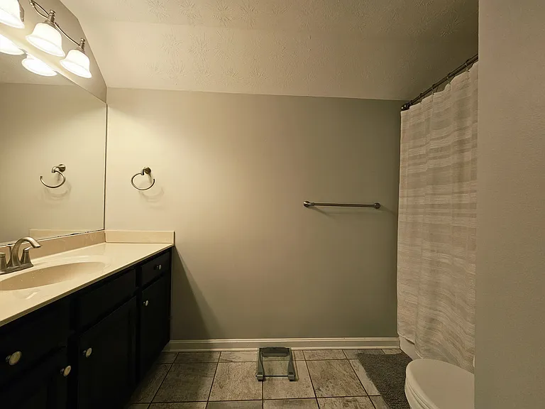 12315 Amber Woods Ct — Photo 18