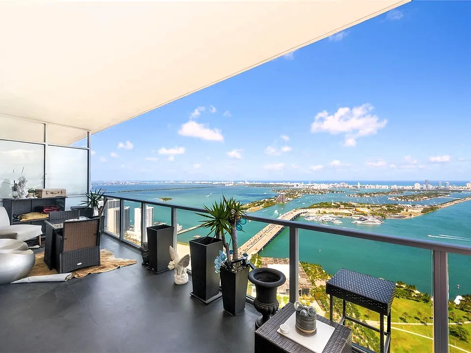 1100 Biscayne Blvd #5801
