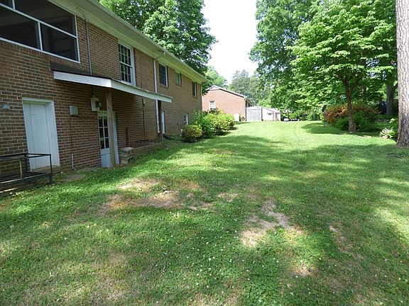 4th image of 1736 Haskins St