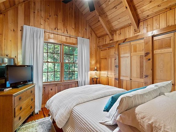 42nd image of this home