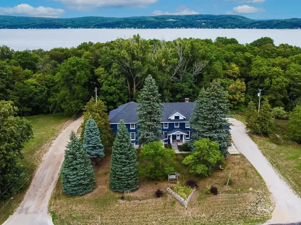 5908 Frankfort Hwy, Benzonia, MI 49616