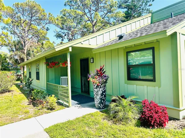 5061 Barrington Cir #1302, Sarasota, FL 34234