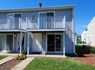 425 Meadow Green Ln, Round Lake Beach, IL
