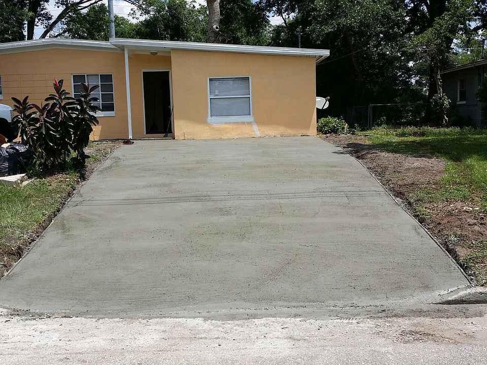 1st image of 4821 Burgundy Ln