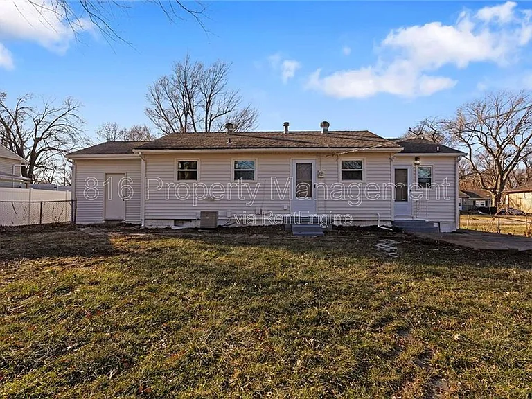 609 SE Florence Ave — Photo 23
