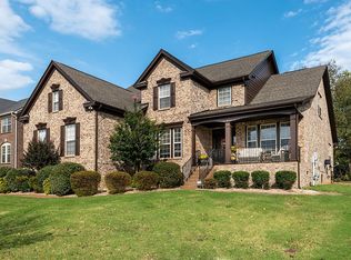 104 Tipperton Ct, Gallatin, TN 37066