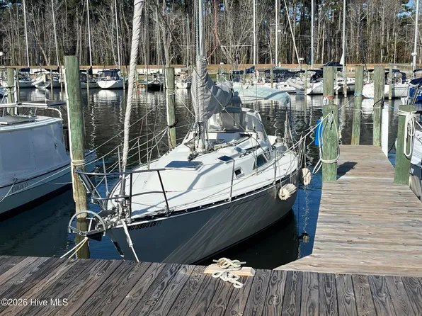 33 Pecan Grove Marina Slip # 33, Oriental, NC 28571