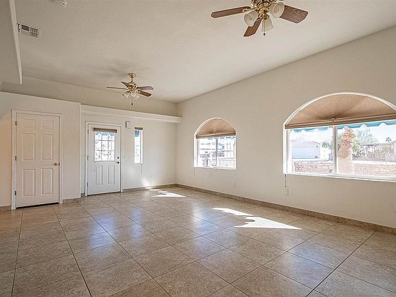 5th image of 13368 E 52nd St