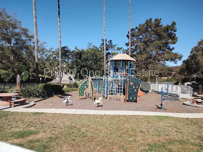 11174 Paseo Montanoso — Photo 20