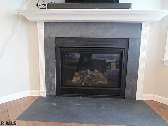 4th image of 171 Rosehill Dr