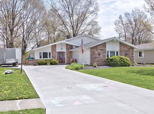 7085 E Jefferson Dr, Mentor, OH 44060