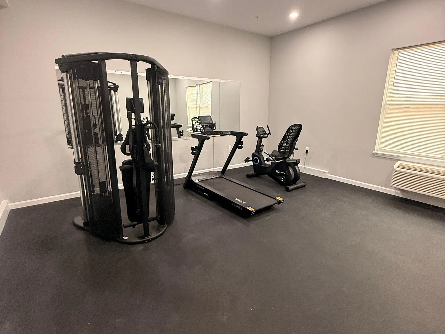 Studio, $1,636 — Photo 4