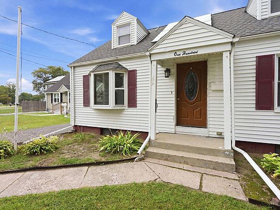 4th image of 100 Lang St