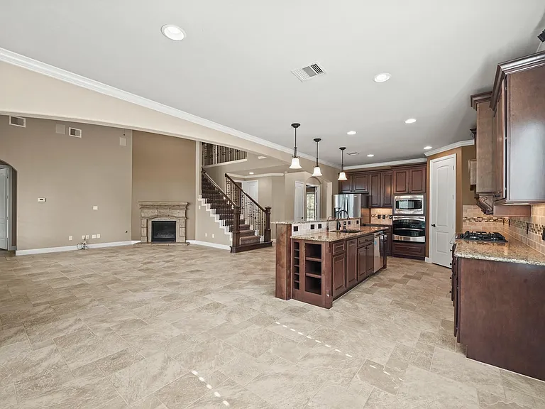 28223 Red Shady Oaks Dr — Photo 12