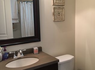 1416 W Henderson St APT 1F, Chicago, IL 60657