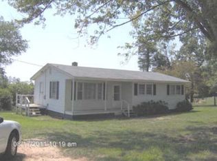 1237 W Store Rd, Halifax, VA 24558