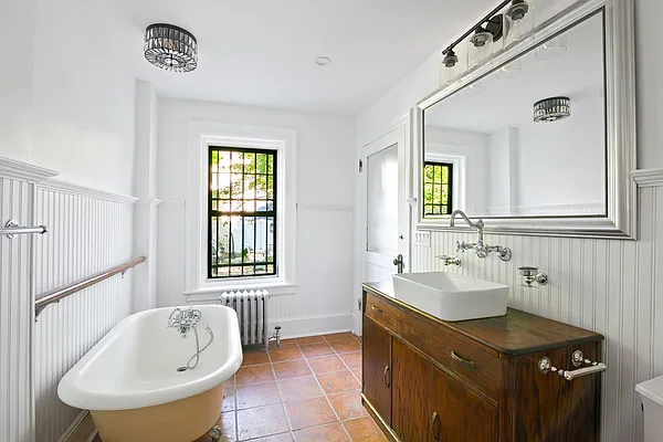 Rented by Corcoran | media 6