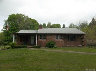 32210 Colfax St, Farmington Hills, MI 48336