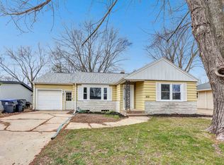 909 Reddin Ave, Neenah, WI 54956