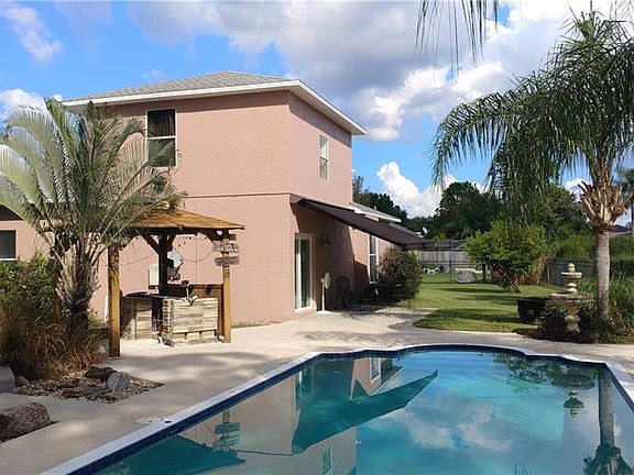 3rd image of 22618 Southshore Dr