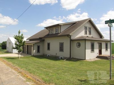 17748 Hill St, Carroll, IA, 51401