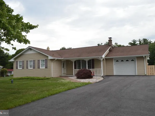 557 Oak Tree Rd, Westminster, MD 21157