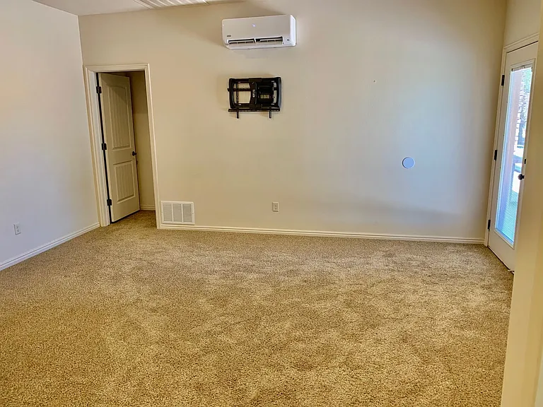 2276 E Greystone Dr — Photo 14