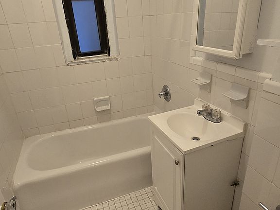 5th image of 136 W 4th St APT 2C