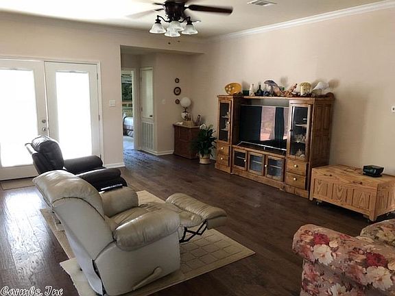 5th image of 1119 Jones Dr