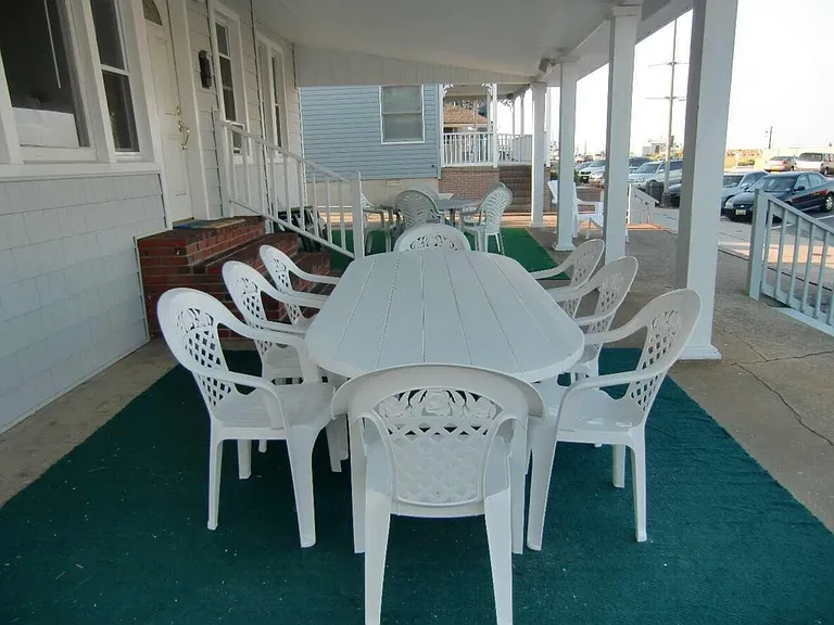 Outdoor dining on oceanfront porch
