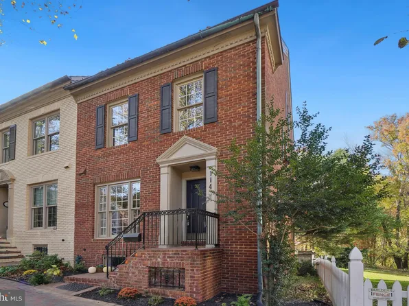 114 Hart Rd, Gaithersburg, MD 20878