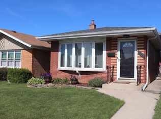7705 Central Ave, Burbank, IL 60459