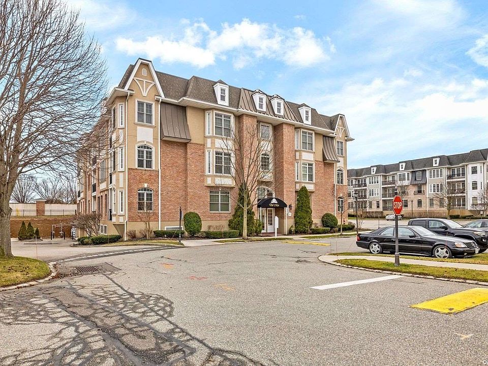 Meadowbrook Pointe 458 Pacing Way Westbury NY Zillow