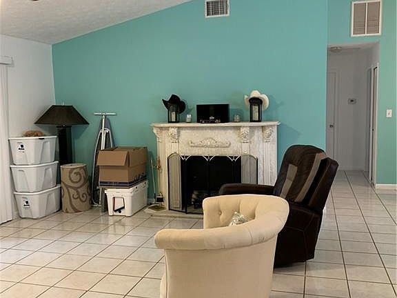 5th image of 204 Golfpoint Dr