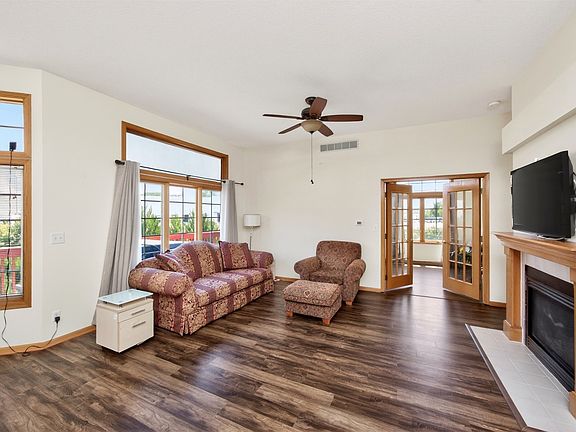5th image of 2316 Valley Ridge Pl
