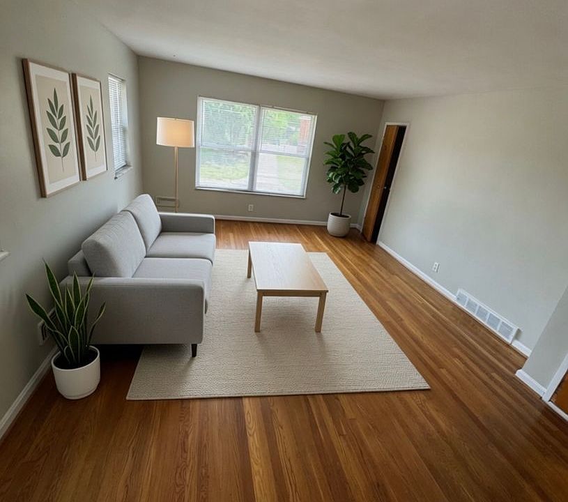 2nd image of 3012 Pamela Way #4