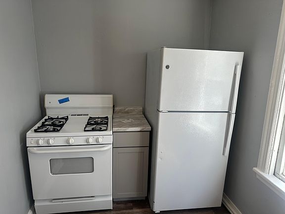 3rd image of 4259 Vine St #1