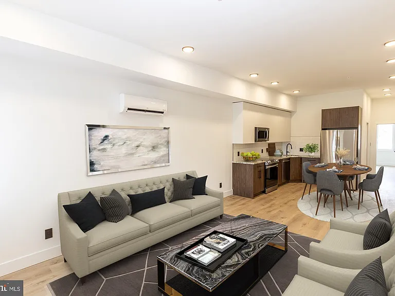 664 N Union St #3 — Photo 1
