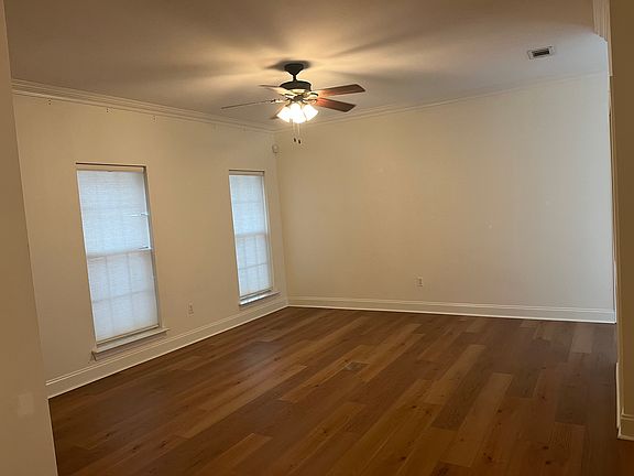 2nd image of 1500 Brightside Dr APT B3