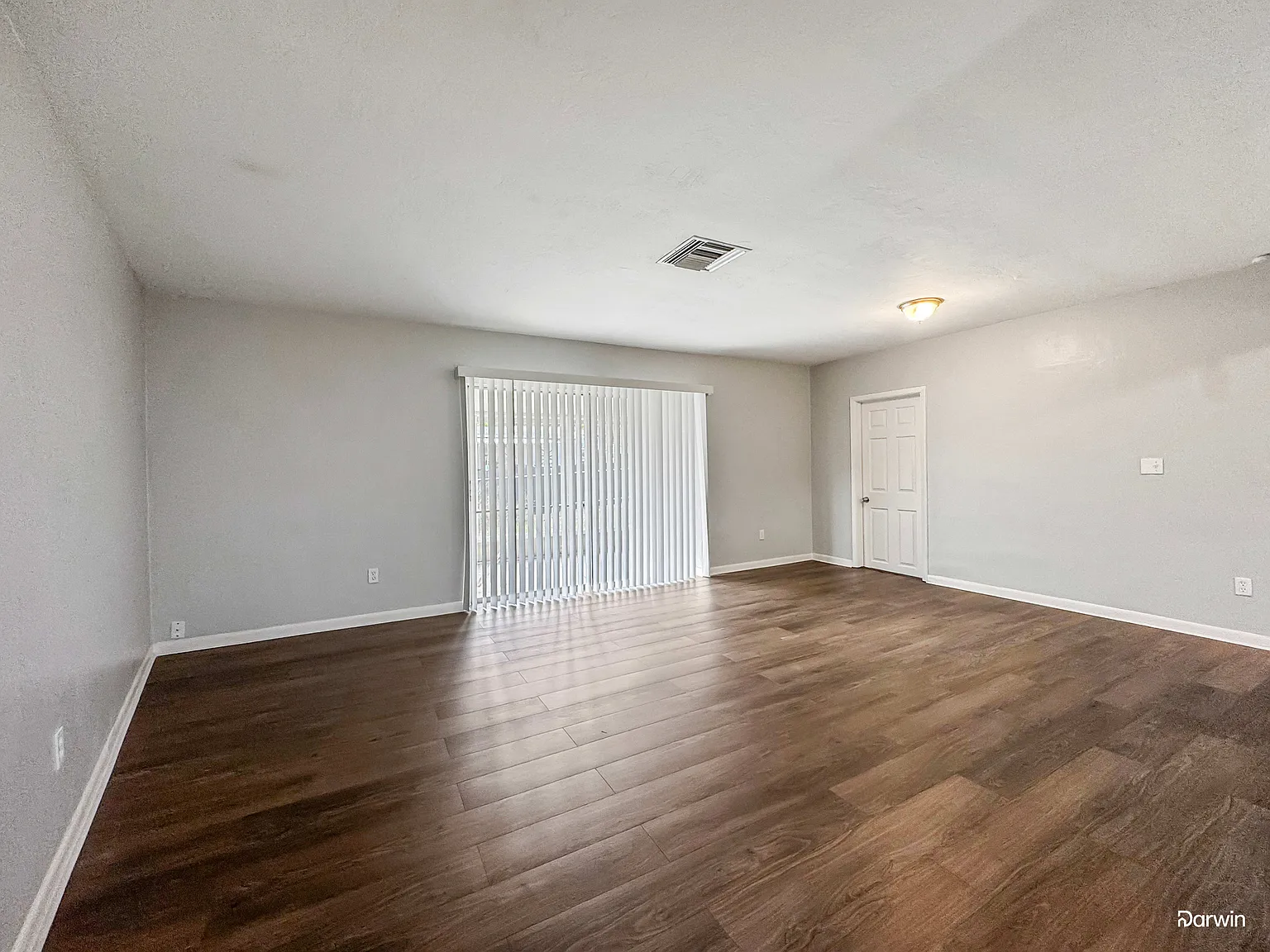 3 bed, 1.0 bath, 1210 sqft, $1,525 — Photo 4