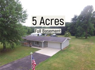 8665 Heinz Rd, New Douglas, IL 62074