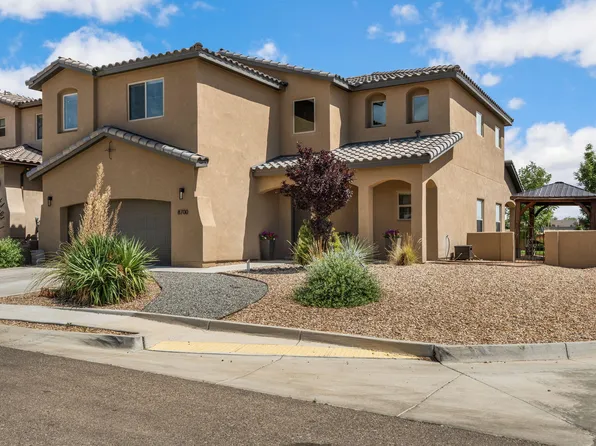 8700 Desert Finch Ln NE, Albuquerque, NM 87122