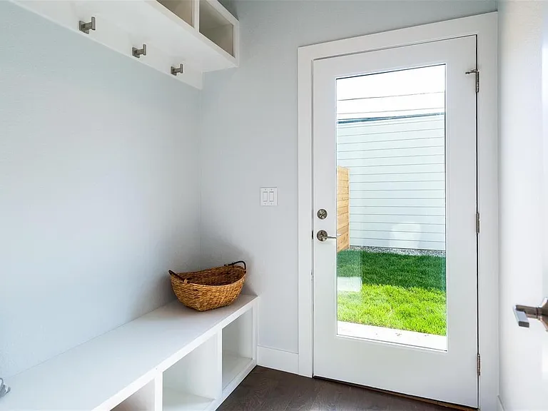 1574 Wolff St — Photo 12