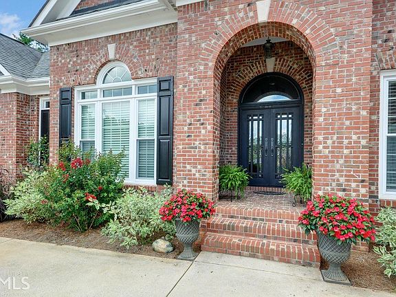 2nd image of 3931 Straton Hall Way