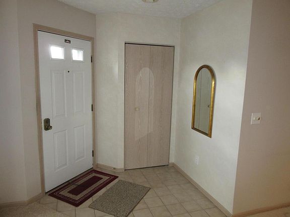 4th image of 224 Windemere Pl
