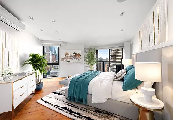 5th image of 200 E 61st St APT 22A