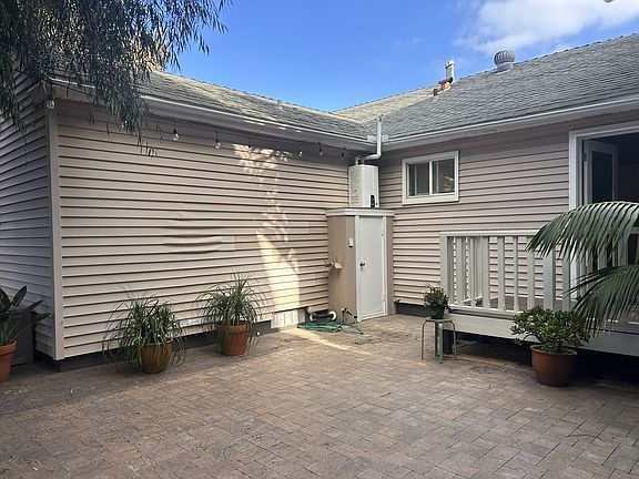 5th image of 4115 Whittier St